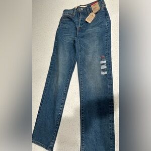 Levi’s women’s segue straight high rise Blue Jeans size 26x28 NWT